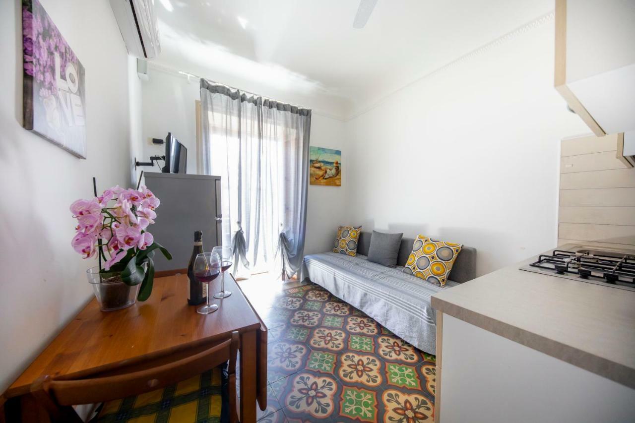 Blue Coral Apartment เชฟาลู ภายนอก รูปภาพ